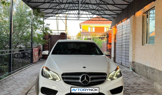 Mercedes-Benz E-Класс 2015 года