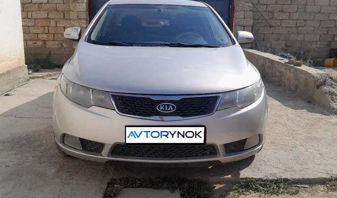 Kia Cerato 2012 года
