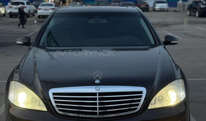 Mercedes-Benz S-Класс 2007 года
