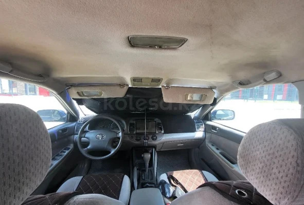 Toyota Camry 2002 года