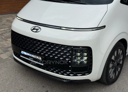 Hyundai Staria 2023 года