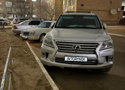Lexus LX 2008 года