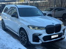 BMW X7 2020 года