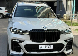 BMW X7 2020 года