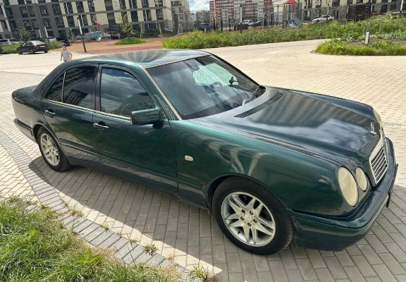 Mercedes-Benz E-Класс 1996 года