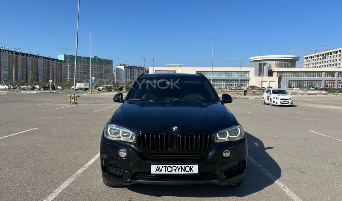 BMW X5 2013 года