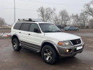 Mitsubishi Montero Sport 2000 года