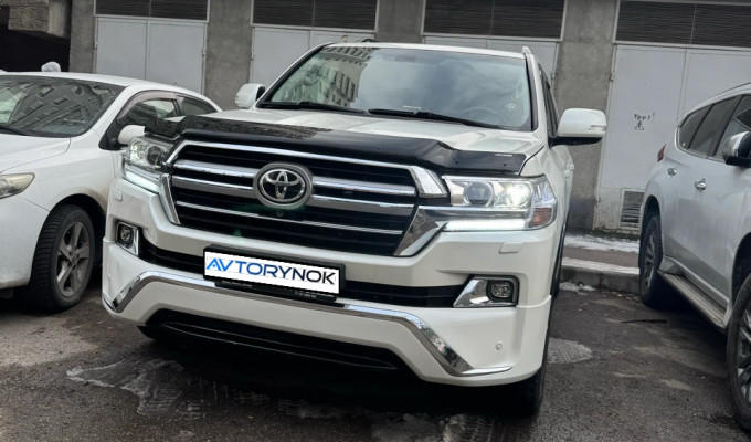 Toyota Land Cruiser 2014 года
