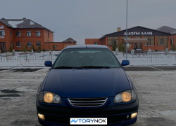 Toyota Avensis 2000 года