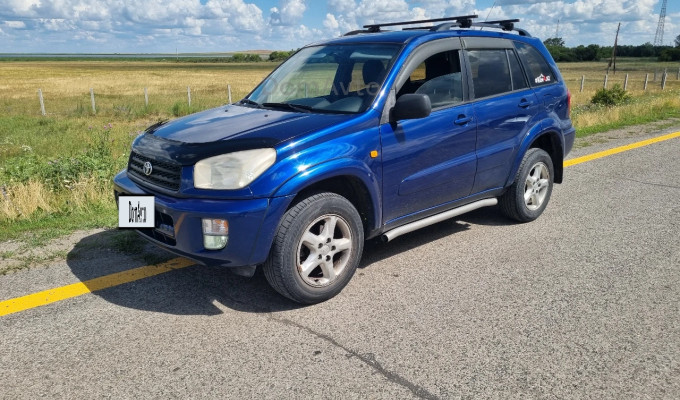 Toyota RAV4 2005 года