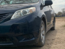 Toyota Sienna 2011 года