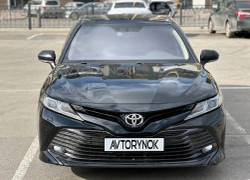 Toyota Camry 2018 года
