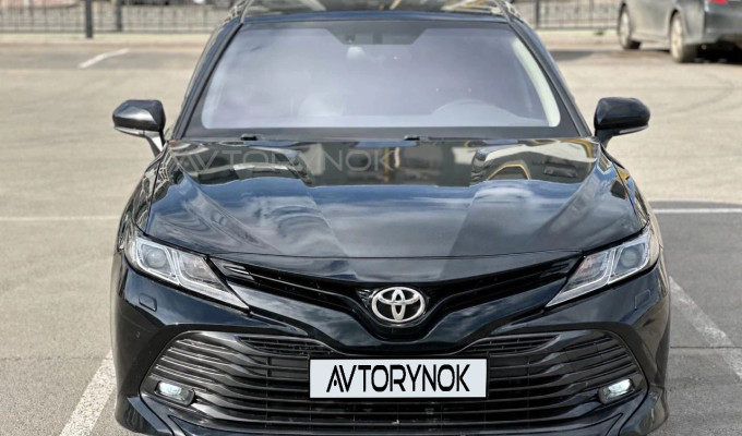 Toyota Camry 2018 года
