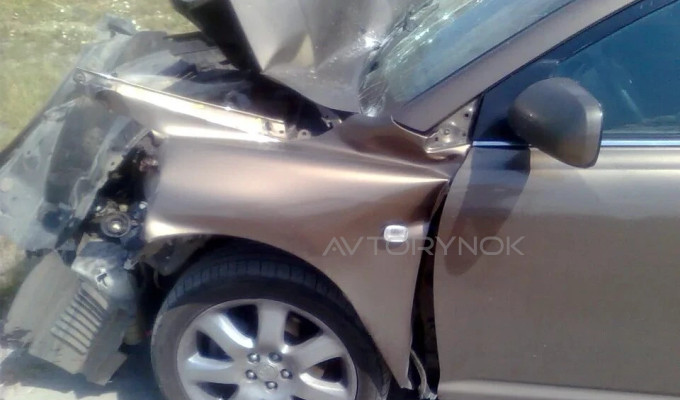 Toyota Avensis 2004 года
