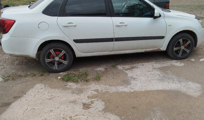 ВАЗ (Lada) Granta 2014 года