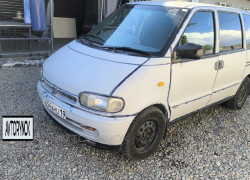 Nissan Serena 1997 года