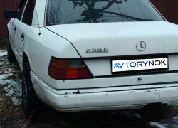 Mercedes-Benz E-Класс 1992 года
