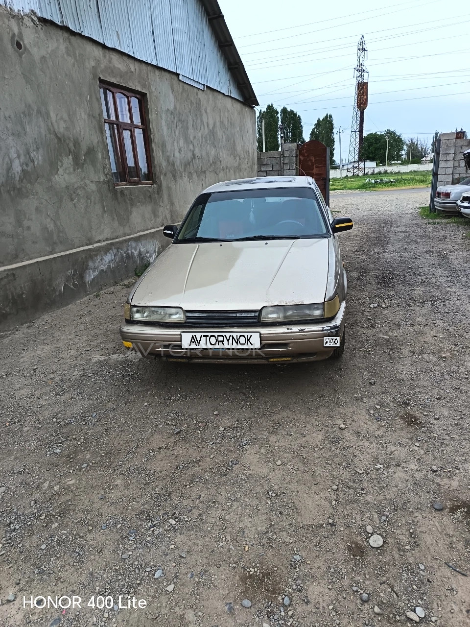 Mazda 626, 1989