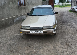 Mazda 626 1989 года