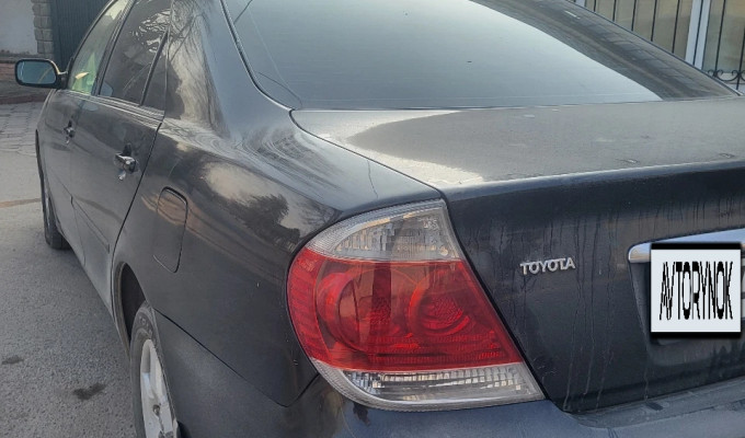 Toyota Camry 2005 года