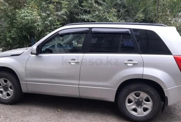 Suzuki Grand Vitara 2010 года