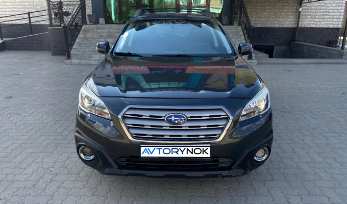 Subaru Outback 2017 года