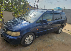 Honda Shuttle 1998 года
