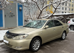 Toyota Camry 2003 года
