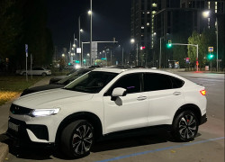 Geely Tugella 2023 года