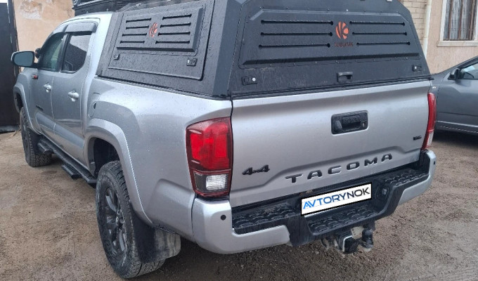 Toyota Tacoma 2023 года