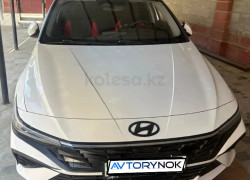 Hyundai Elantra 2024 года