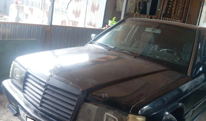 Mercedes-Benz 190 1990 года