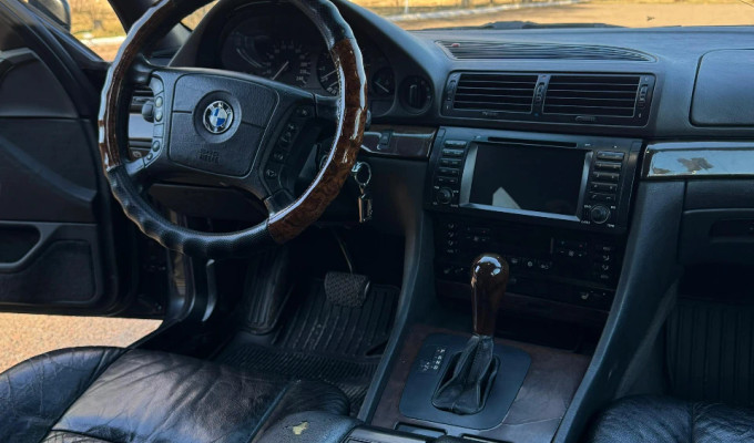 BMW 7 серия 1997 года