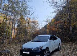 Toyota Camry 2002 года
