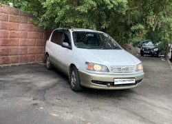 Toyota Ipsum 1997 года