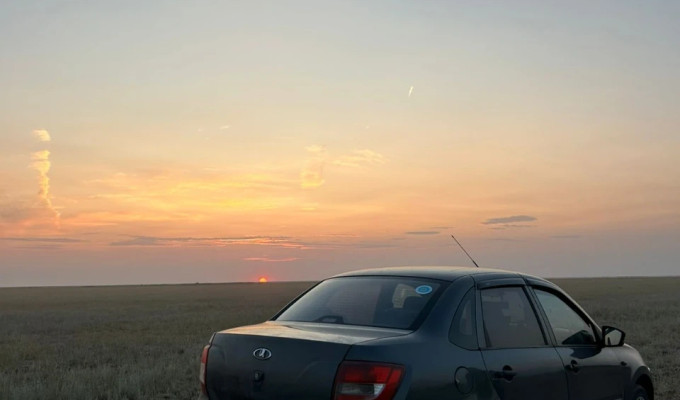 ВАЗ (Lada) Granta 2015 года