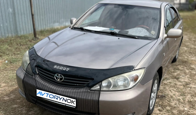 Toyota Camry 2003 года
