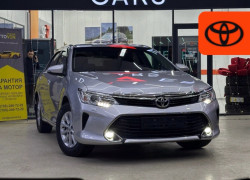 Toyota Camry 2018 года