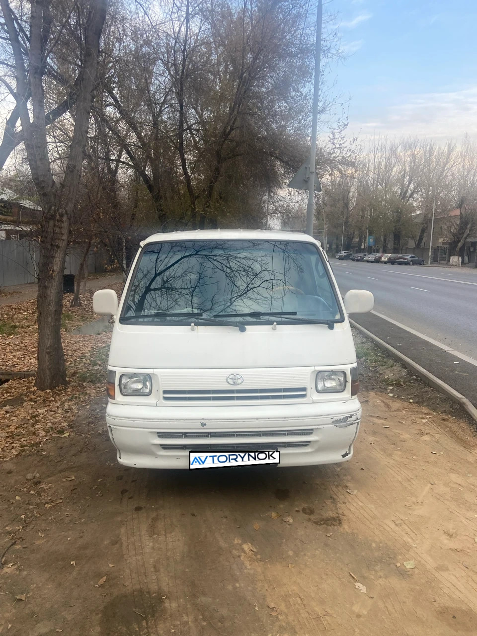 Toyota HiAce, 1996