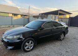 Toyota Camry 2005 года