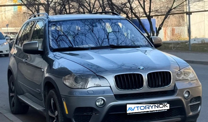 BMW X5 2012 года