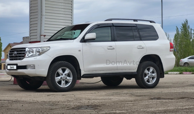 Toyota Land Cruiser 2011 года