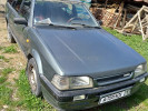 Mazda 323 1990 года