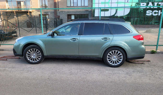 Subaru Outback 2013 года