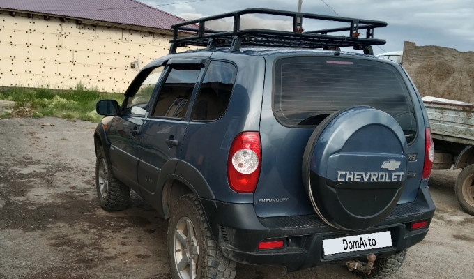 Chevrolet Niva 2011 года