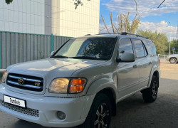Toyota Sequoia 2003 года