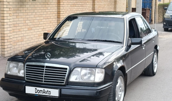 Mercedes-Benz E-Класс 1994 года