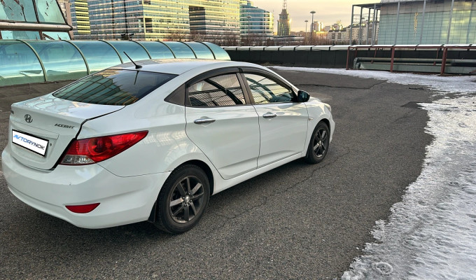Hyundai Accent 2013 года