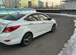 Hyundai Accent 2013 года