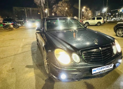 Mercedes-Benz E-Класс 2003 года